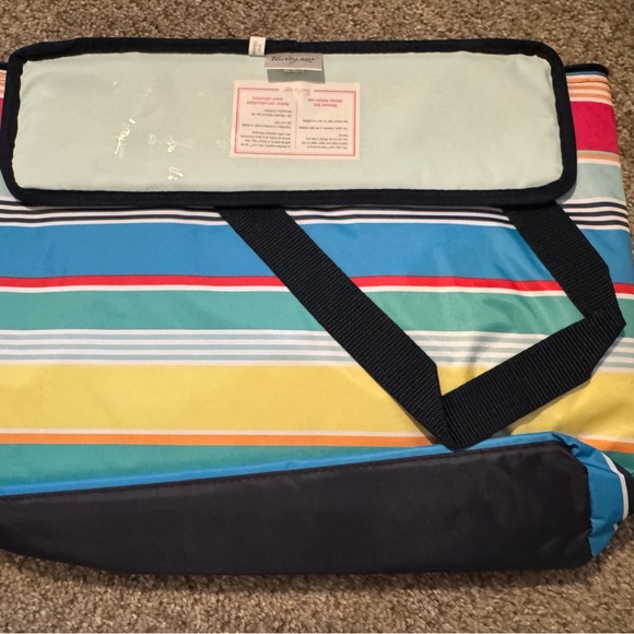Thirty One Sand N’ Shore Thermal Tote Patio Pop NEW - Picture 5 of 8